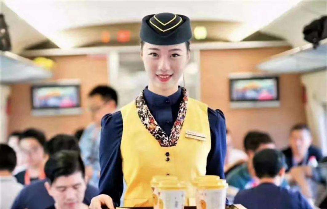 2019年廈門高鐵動車組餐吧乘務員招聘